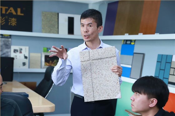 歡迎廣東涂協(xié)、經(jīng)銷商分會經(jīng)銷商代表蒞臨數(shù)碼彩指導