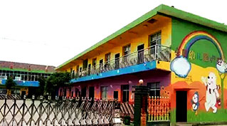 幼兒園外墻翻新彩繪，開(kāi)學(xué)即煥新裝