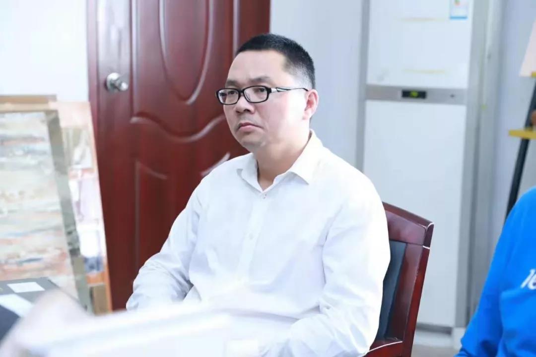 歡迎廣東涂協(xié)、經(jīng)銷商分會經(jīng)銷商代表蒞臨數(shù)碼彩指導(dǎo)